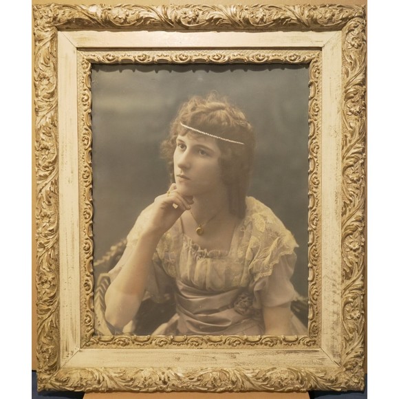 Authentic Original Vintage Style Other - Vintage Large Antique Victorian Era Photo In Beautiful Gesso Painted Wood Frame